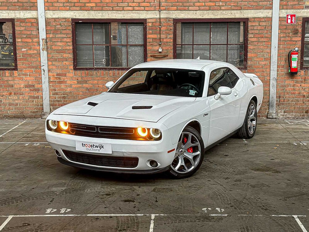 Dodge Challenger SXT PLUS 3,6 V6 305 PS 2015