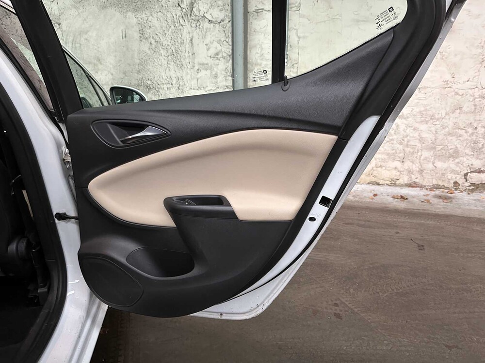 Opel Astra 1.6 CDTI Edition 136pk 2016, HFF-21-V