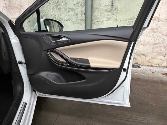 Opel Astra 1.6 CDTI Edition 136pk 2016, HFF-21-V