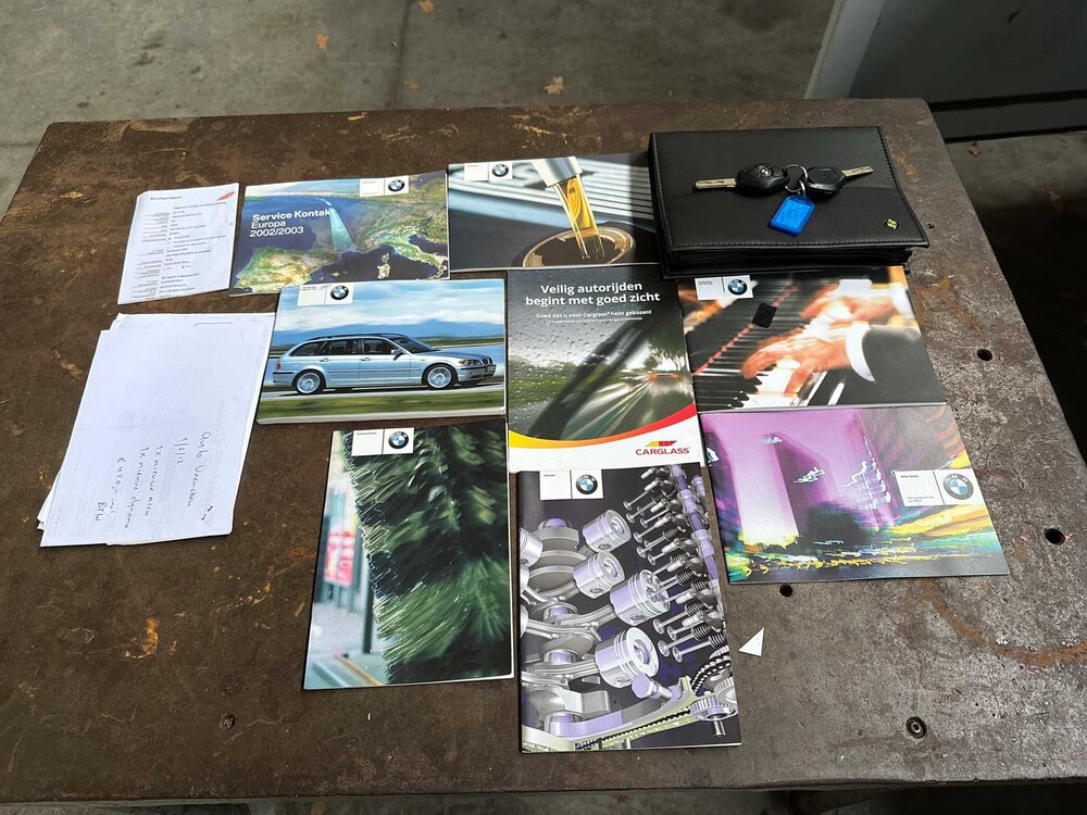 BMW 316i Touring Black & Silver 3-serie 114pk 2003,  62-LK-SL