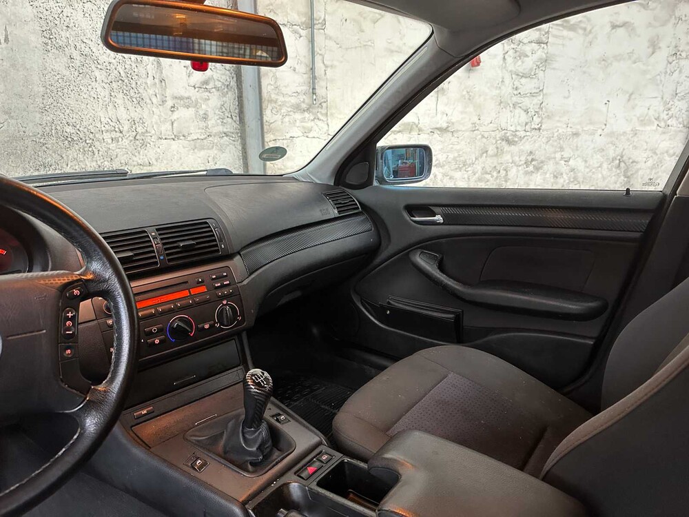 BMW 316i Touring Black & Silver 3-serie 114pk 2003,  62-LK-SL