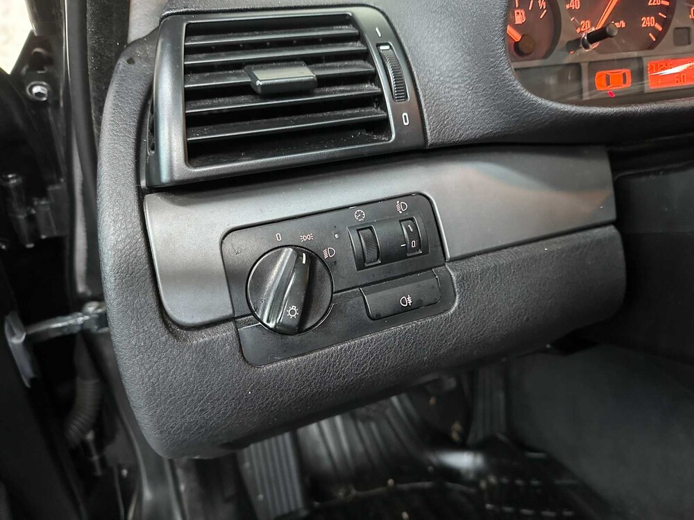 BMW 316i Touring Black & Silver 3-serie 114pk 2003,  62-LK-SL