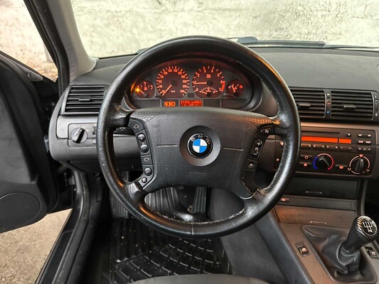BMW 316i Touring Black & Silver 3-serie 114pk 2003, 62-LK-SL