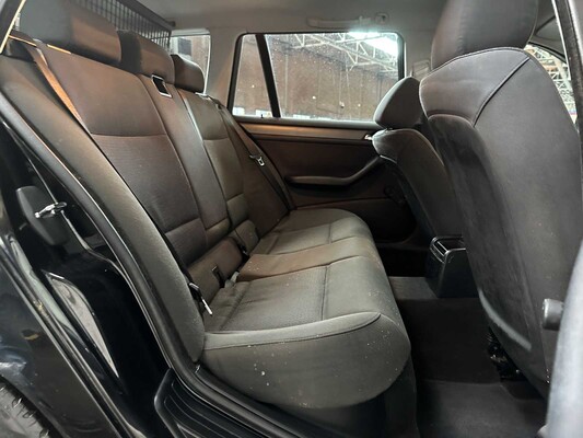 BMW 316i Touring Black & Silver 3-serie 114pk 2003, 62-LK-SL