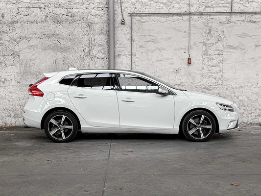 Volvo V40 1.5 T3 Polar+ Sport 152PK 2019, G-819-BH