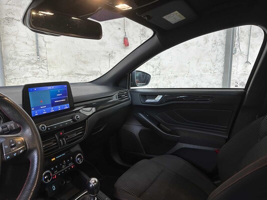 Ford Focus Wagon 1.0 EBH ST L. XBns 135HP 2021, K-337-PN