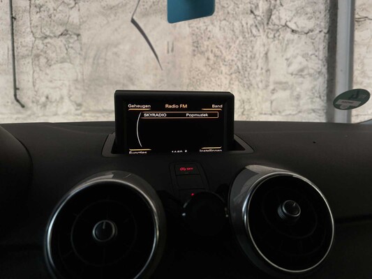 Audi A1 1.4 TFSI Amb. PL. B. 122 PS 2011, 56-PDD-6