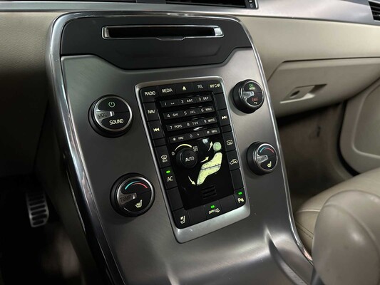 Volvo V70 1.6 T4 Lim. Edition 179PK 20011, 42-RRK-6