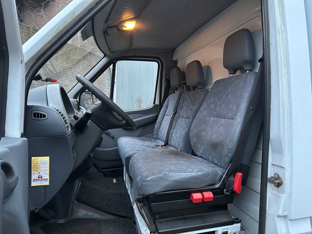 Mercedes-Benz Sprinter 313 CDI 2.2 402 HD 130HP 2003, 5-VFT-88