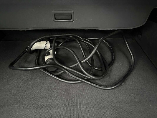 Volvo V60 2.4 D6 AWD Pl.i Sum. 215pk 2014, 3-TLD-47