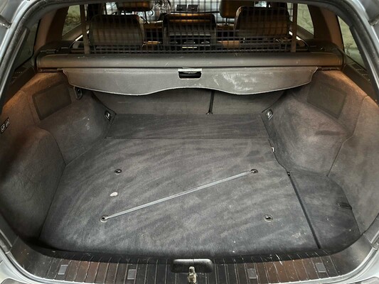 BMW 318i Touring Special Exec. 3-serie 141pk 2003, 65-NJ-VL