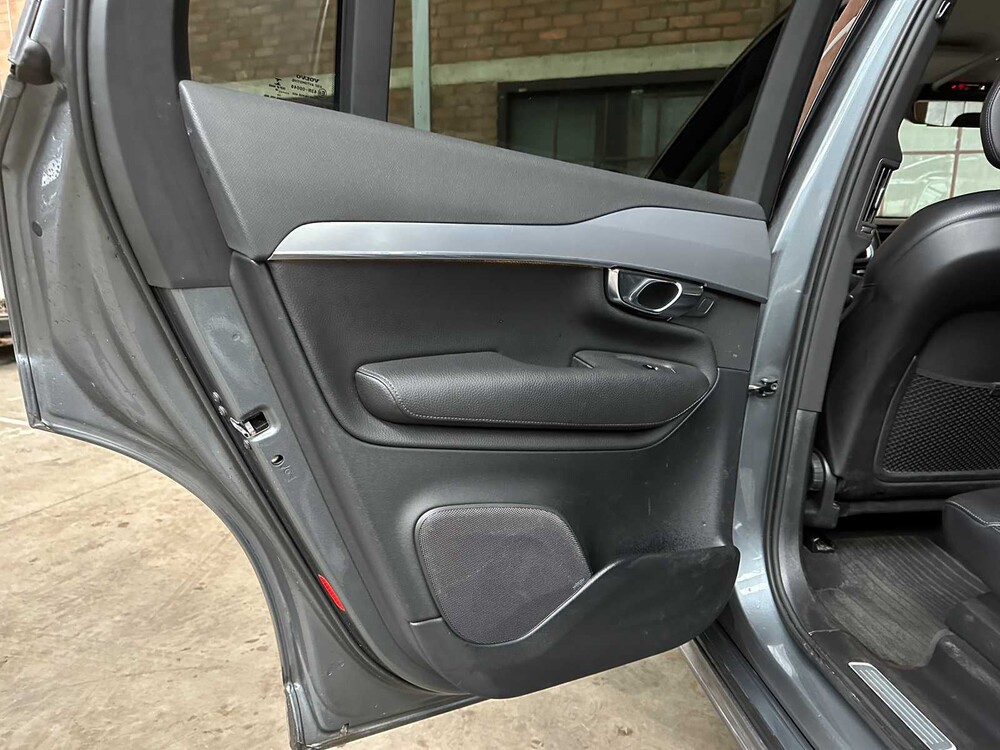 Volvo XC90 2.0 D4 90th Anniversary Edition 7p. 190 PS 2019 (Original-NL), XG-827-B