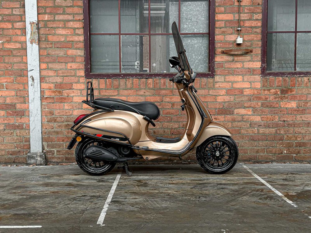 Vespa Sprint 4T Snorscooter (CUSTOM), DHL-92-Z
