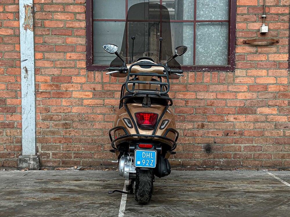 Vespa Sprint 4T Snorscooter (CUSTOM), DHL-92-Z