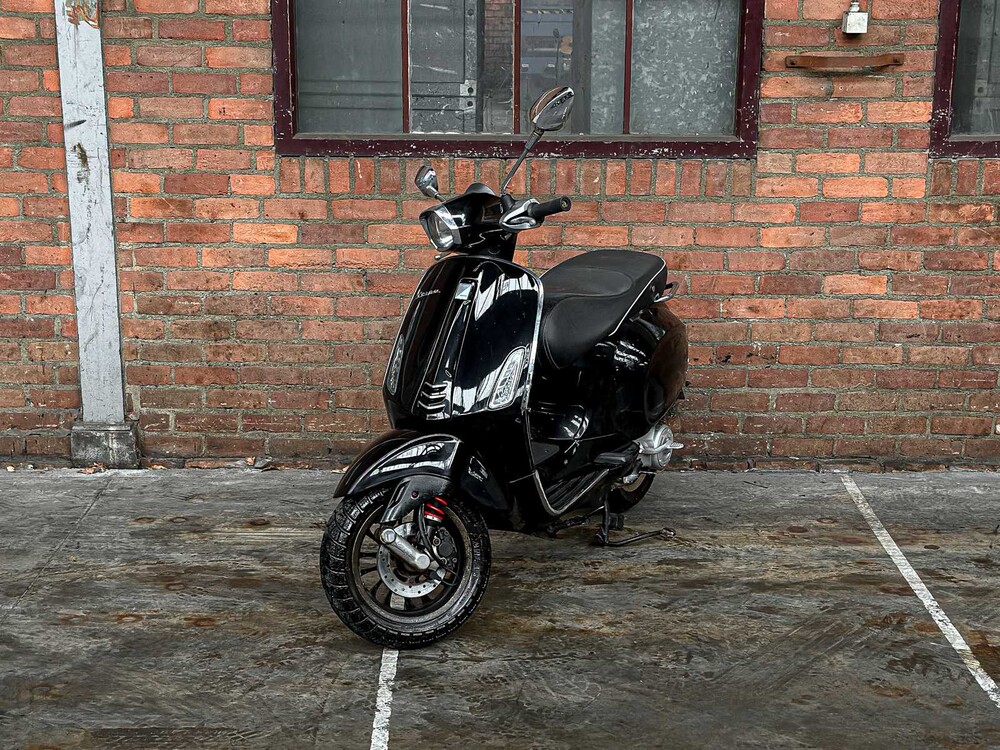 Vespa Sprint 4T Piaggio 2017, DLF-72-G Snorscooter