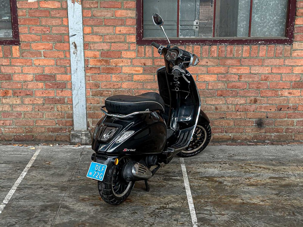 Vespa Sprint 4T Piaggio 2017, DLF-72-G Snorscooter
