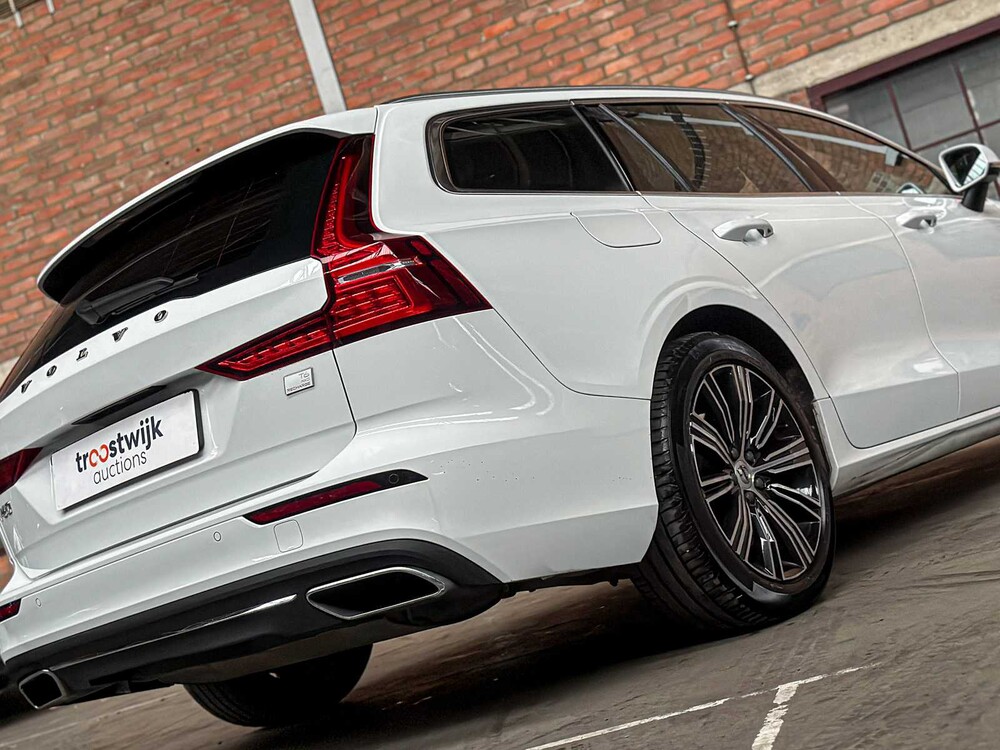 Volvo V60 2.0 T6 Recharge AWD Inscription Expression 253pk 2021 (Origineel-NL + 1e eigenaar), N-828-HZ