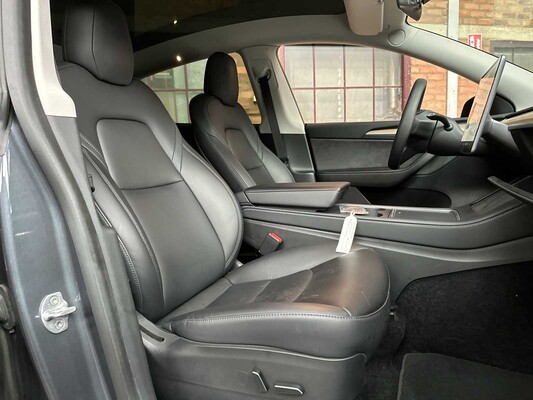 Tesla Model Y Long Range AWD 75kWh 351pk 2021, N-842-RT