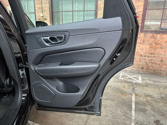 Volvo XC60 2.0 D4 AWD Momentum 190pk 2017, P-666-DB