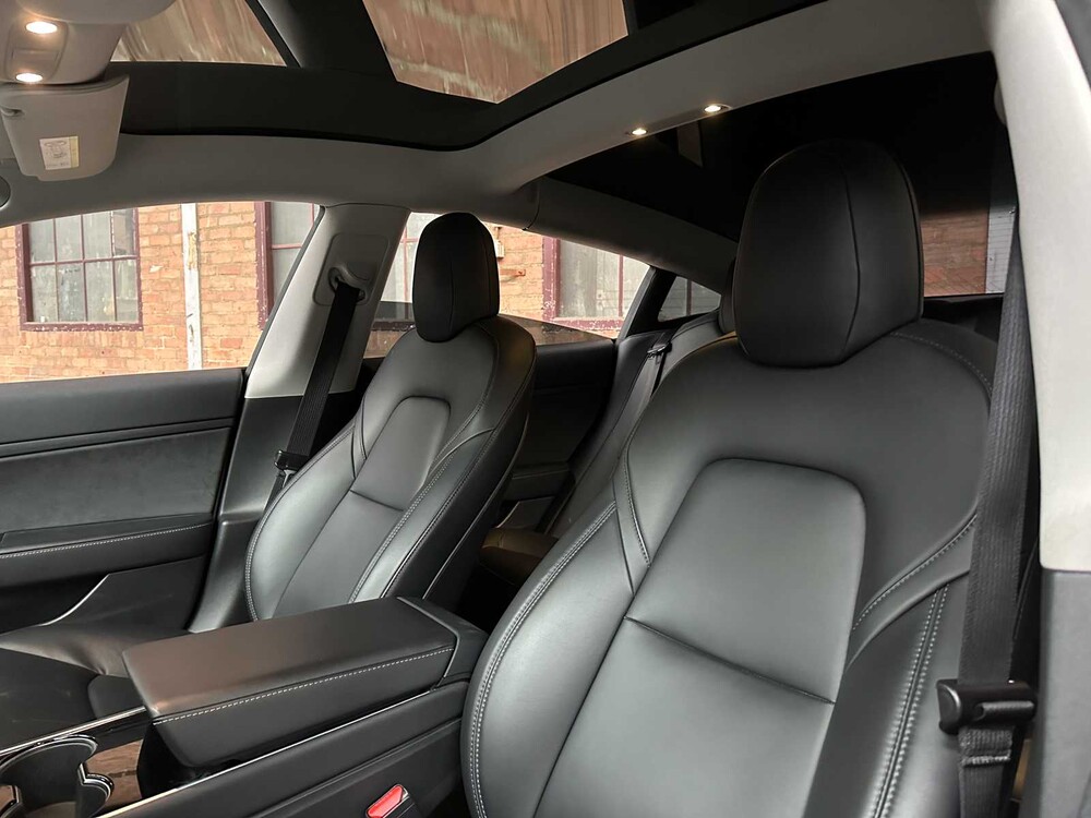 Tesla Model 3 Stnd.RWD Plus 60 kWh 238pk 2020, K-215-FG