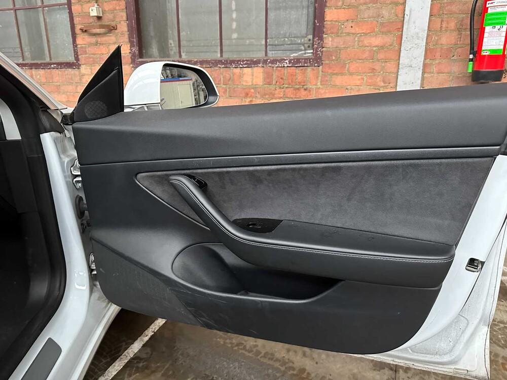 Tesla Model 3 Stnd.RWD Plus 60 kWh 238pk 2020, K-215-FG