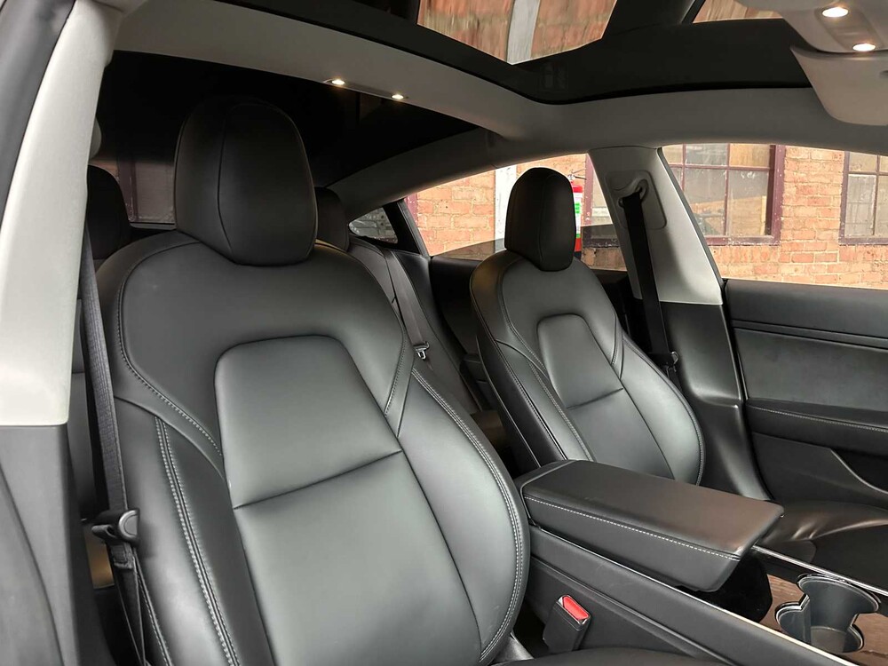 Tesla Model 3 Stnd.RWD Plus 60 kWh 238pk 2020, K-215-FG