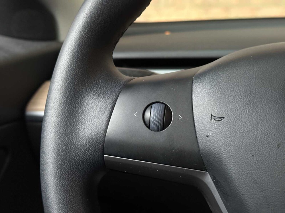 Tesla Model 3 Stnd.RWD Plus 60 kWh 238pk 2020, K-215-FG