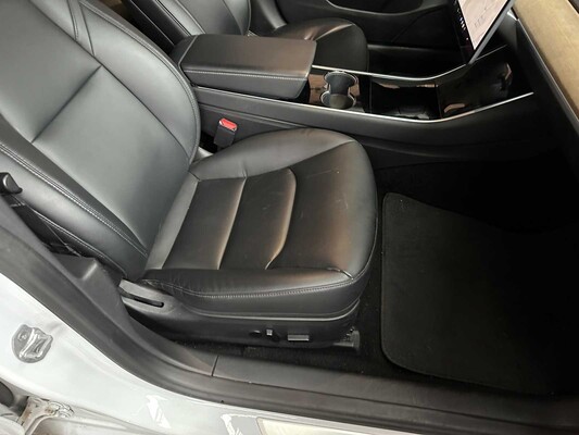 Tesla Model 3 Stnd.RWD Plus 60 kWh 238pk 2020, K-215-FG