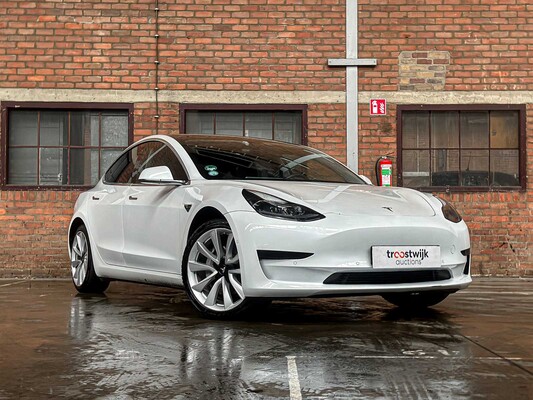 Tesla Model 3 Stnd.RWD Plus 60 kWh 238pk 2020, K-215-FG