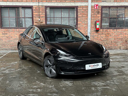 Tesla Model 3 Stnd.RWD Plus 60 kWh 238pk 2020, K-738-BV