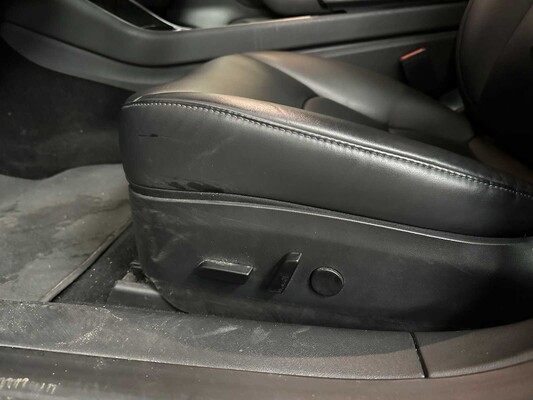 Tesla Model 3 Stnd.RWD Plus 60 kWh 238pk 2020, K-738-BV