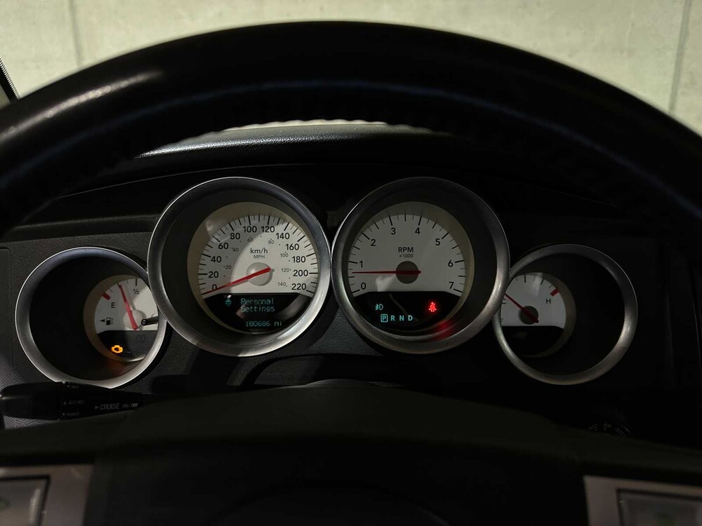 Dodge Magnum R/T 5.7 V8 Ghost Challenger Hemi Hellcat 350pk 2005, T-140-BV