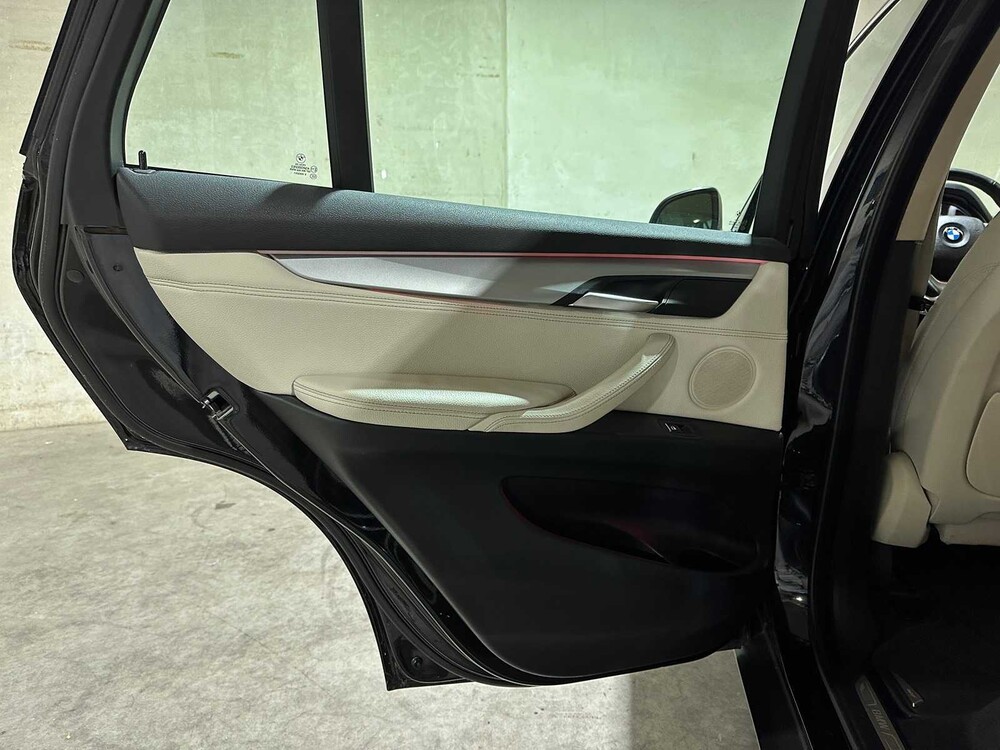 BMW X5 sDrive25d High Executive F15 231pk 2016, K-933-PP