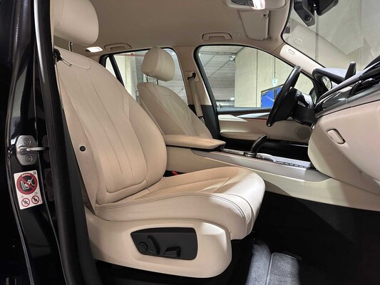 BMW X5 sDrive25d High Executive F15 231pk 2016, K-933-PP
