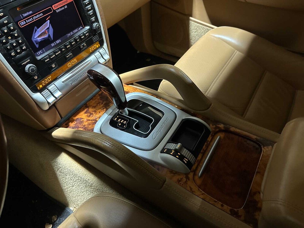 Porsche Cayenne S 4.5 V8 340pk 2006, 96-TG-ZV Youngtimer