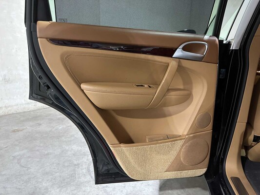 Porsche Cayenne S 4.5 V8 340pk 2006, 96-TG-ZV Youngtimer