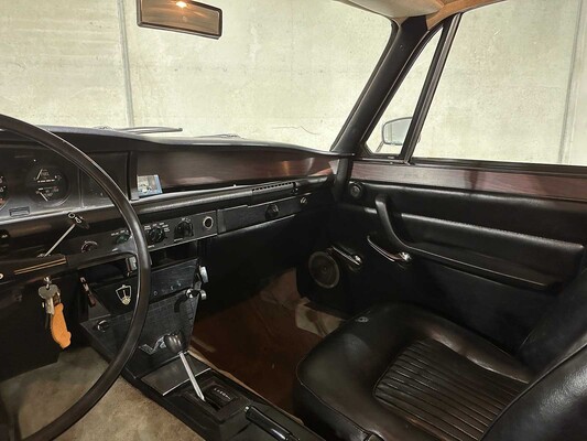 Rover TC-serie 3.5 S Saloon 3500 V8 P6 145pk 1972 (Origineel-NL), 76-70-UJ