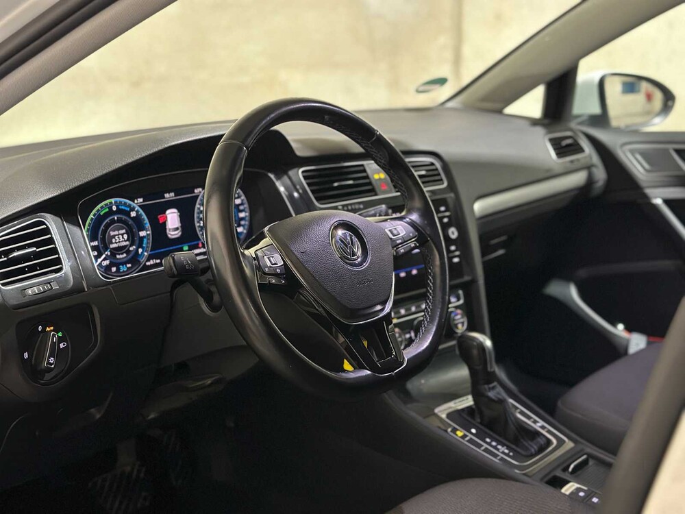 Volkswagen e-Golf E-DITION  136PK 2020, K-596-HS