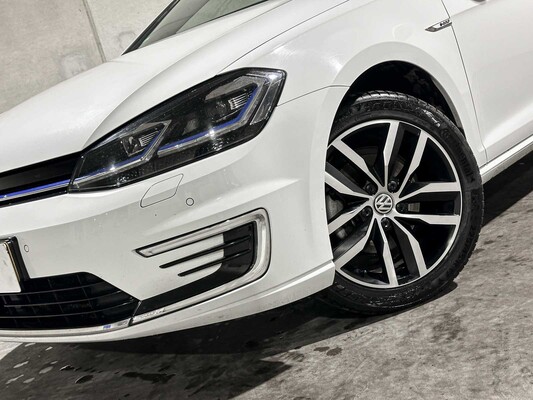 Volkswagen e-Golf E-DITION  136PK 2020, K-596-HS
