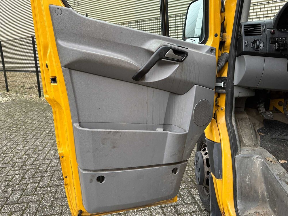 Volkswagen Crafter 50 2.5 TDI L3H2 DC 163PK 2008, 22-BFZ-4