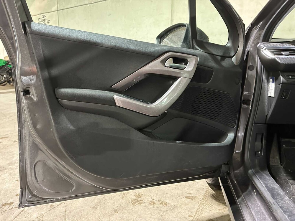 Peugeot 2008 1.2 PureTech Active 82pk 2015 (Origineel-NL), 2-ZST-06