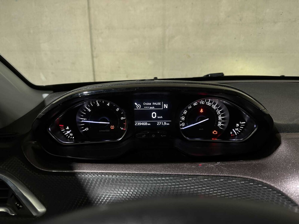 Peugeot 2008 1.2 PureTech Active 82pk 2015 (Origineel-NL), 2-ZST-06