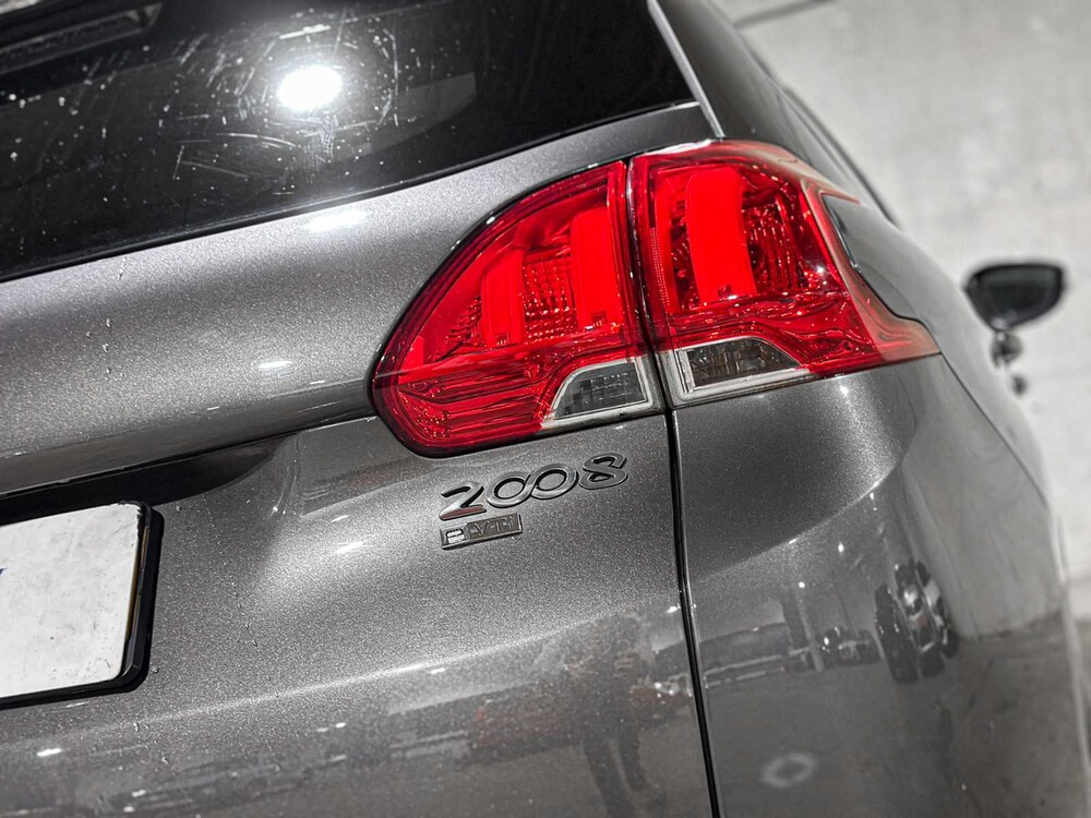 Peugeot 2008 1.2 PureTech Active 82pk 2015 (Origineel-NL), 2-ZST-06