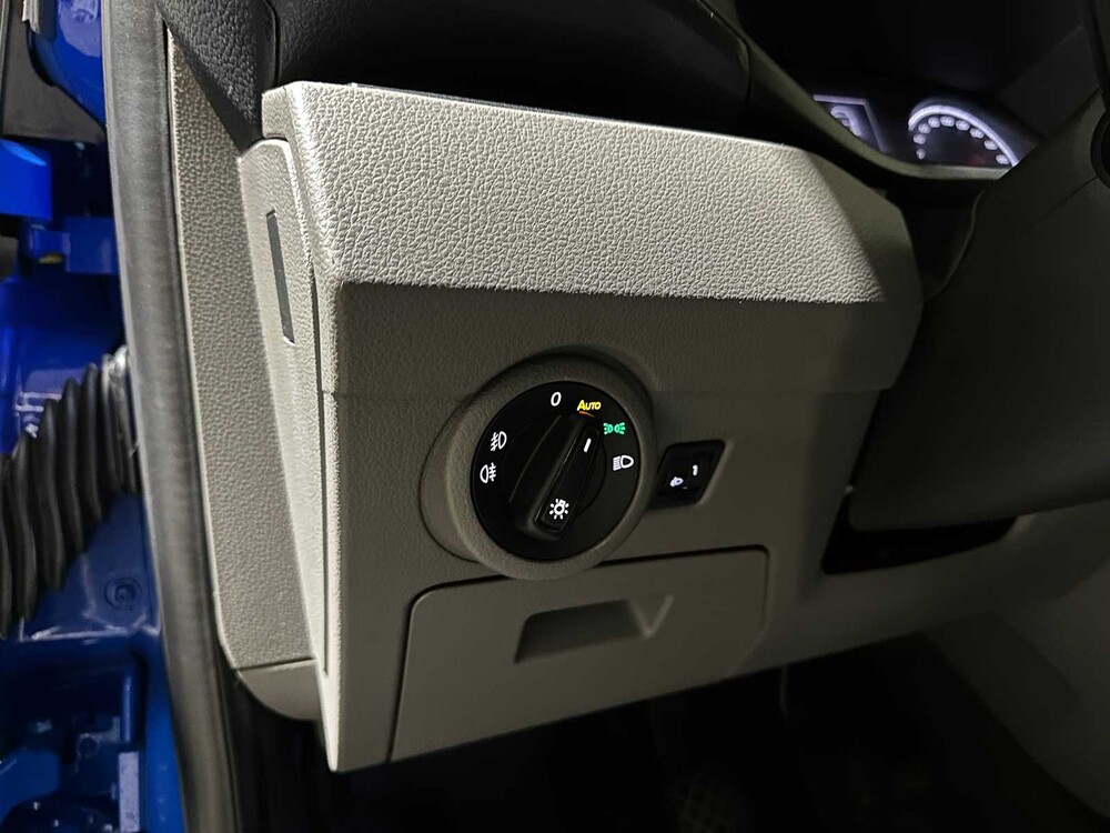 Volkswagen Transporter 2.0 TDI L1H1 28 90pk 2021, VLF-37-F Bedrijfswagen