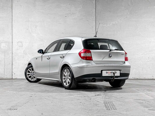 BMW 118i High Executive 129pk 2005 1-serie, 46-RK-RP