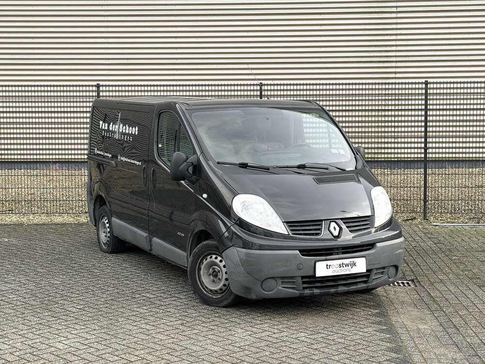 Renault Trafic 2.0 dCi T27 L1H1 Générique 114pk 2010, 4-VGG-31