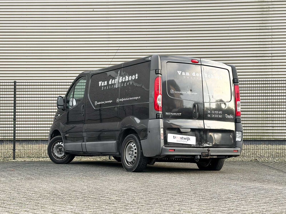 Renault Trafic 2.0 dCi T27 L1H1 Générique 114pk 2010, 4-VGG-31