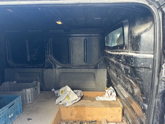 Renault Trafic 2.0 dCi T27 L1H1 Générique 114pk 2010, 4-VGG-31