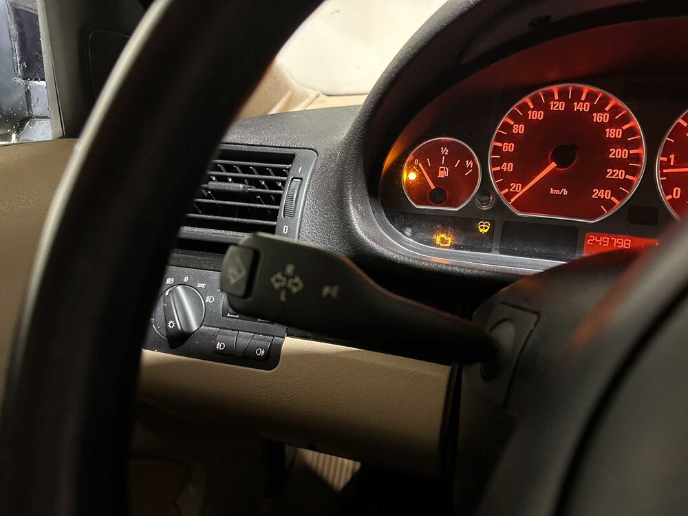 BMW 320i Executive 3-serie 168PK 2005, 39-RJ-NZ