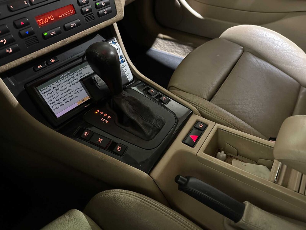 BMW 320i Executive 3-serie 168PK 2005, 39-RJ-NZ